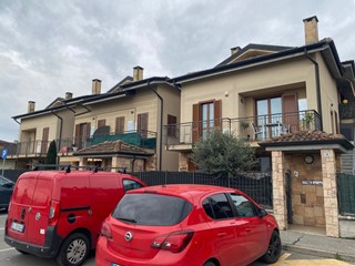 Bilocale in Vendita a Massalengo, 98'500&euro;, 65 m², arredato, con Box