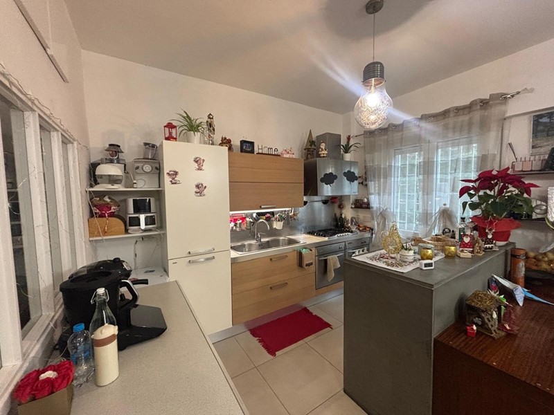 Trilocale in Vendita a Roma, 349'000&euro;, 120 m², arredato, con Box
