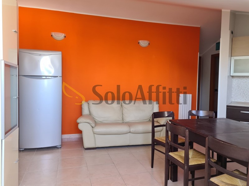 Trilocale in Affitto a Catanzaro, zona Lido Giovino, 550&euro;, 70 m², arredato