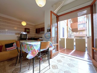 Trilocale in Vendita a Catanzaro, zona Catanzaro Lido, 165'000&euro;, 80 m²