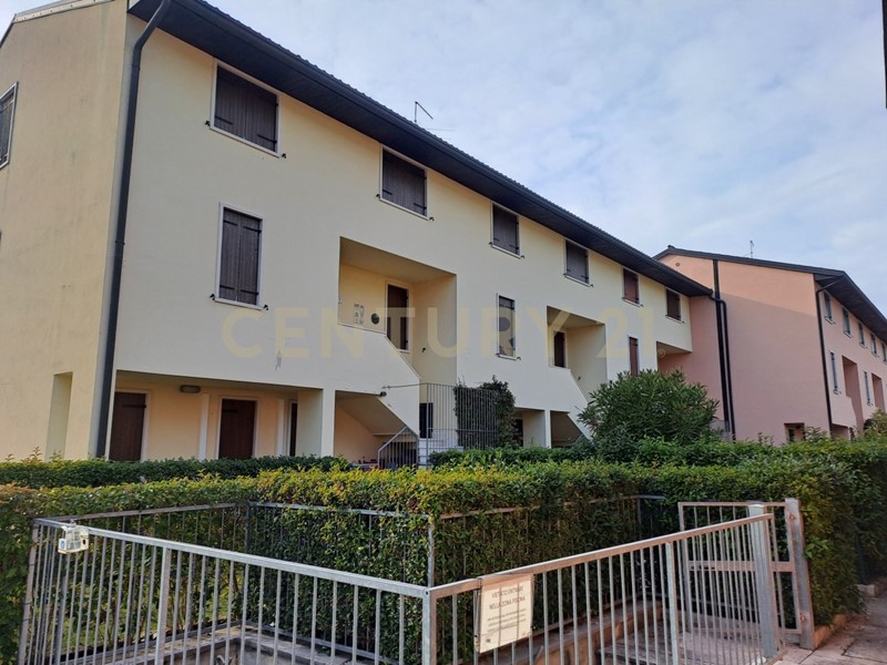 Appartamento in Vendita a Garda, 420'000&euro;, 90 m², con Box