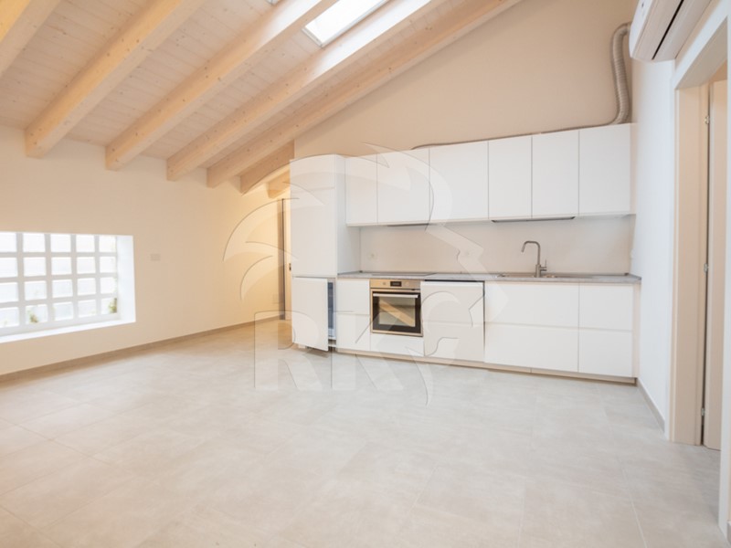 Trilocale in Affitto a Bologna, zona Murri, 1'250&euro;, 77 m², arredato