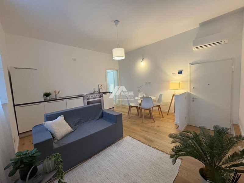 Trilocale in Vendita a Brescia, 260'000&euro;, 80 m²