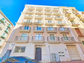 Quadrilocale in Vendita a Taranto, zona Borgo, 198'000&euro;, 118 m²