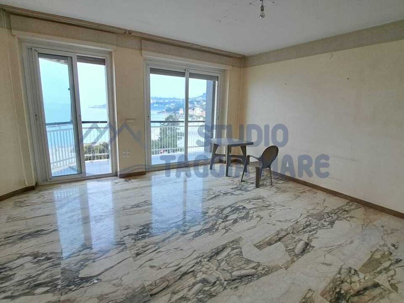 Appartamento in Vendita a Taggia, zona Arma Di Taggia, 649'000&euro;, 150 m²