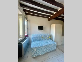 Monolocale in Affitto a Parma, zona Centro storico, 395&euro;, 24 m², arredato