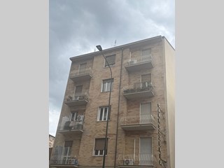 Trilocale in Vendita a Torino, zona mirafiori sud, 124'000&euro;, 85 m²