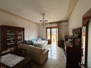 Appartamento in Vendita a Siena, 325'000&euro;, 115 m², arredato, con Box