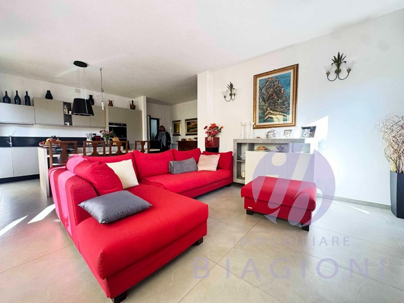 Appartamento in Vendita a Pietrasanta, 420'000&euro;, 110 m², arredato