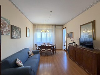 Quadrilocale in Affitto a Camaiore, zona Lido di Camaiore, 3'800&euro;, 70 m², arredato