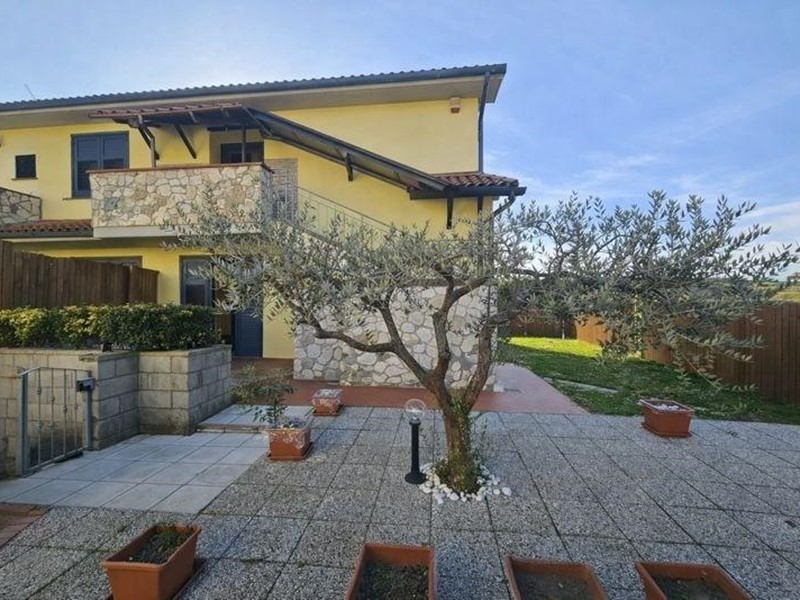 Quadrilocale in Vendita a Pontedera, 200'000&euro;, 85 m²