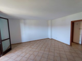 Appartamento in Vendita a Terricciola, 128'000&euro;, 88 m²
