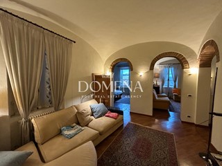 Appartamento in Vendita a Siena, 340'000&euro;, 126 m², arredato