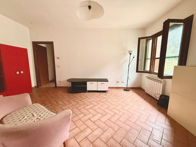 Trilocale in Vendita a Peccioli, 105'000&euro;, 65 m²