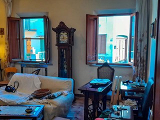 Appartamento in Vendita a San Miniato, zona Balconevisi, 135'000&euro;, 155 m², con Box