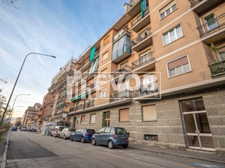 Bilocale in Vendita a Torino, 69'000&euro;, 58 m²