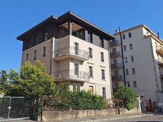 Quadrilocale in Vendita a Bergamo, 840'000&euro;, 178 m²