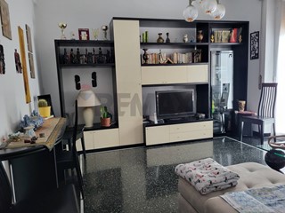 Appartamento in Vendita a Genova, 120'000&euro;, 85 m²