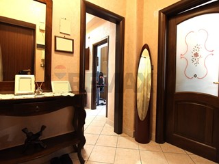 Quadrilocale in Vendita a Catania, 74'000&euro;, 85 m²