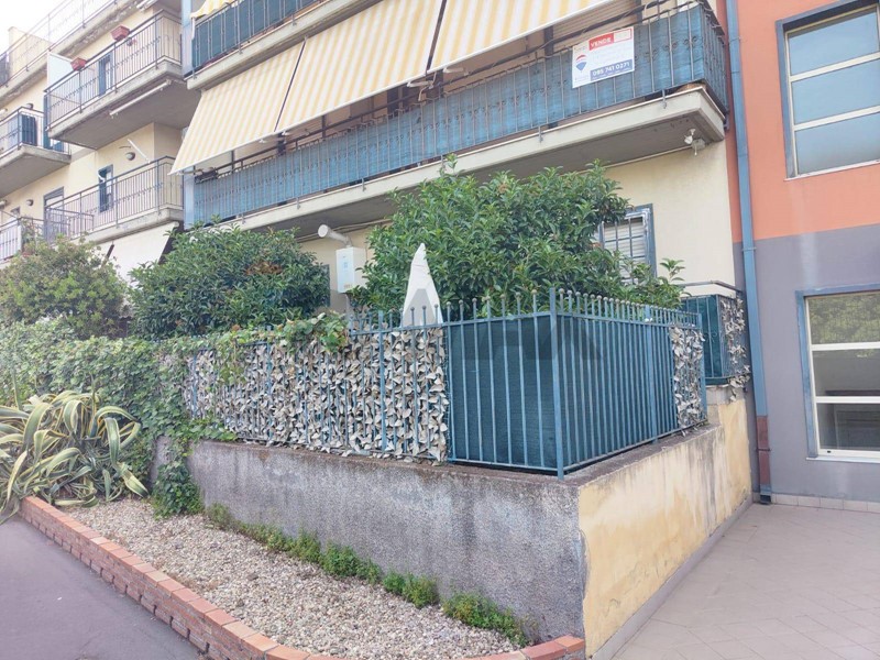 Quadrilocale in Vendita a Camporotondo Etneo, 140'000&euro;, 120 m²