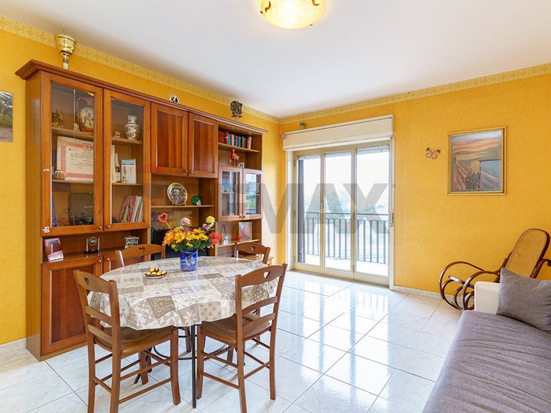 Quadrilocale in Vendita a Catania, 135'000&euro;, 100 m²