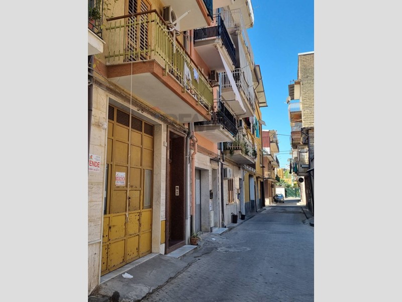 Trilocale in Vendita a Scordia, 60'000&euro;, 100 m²