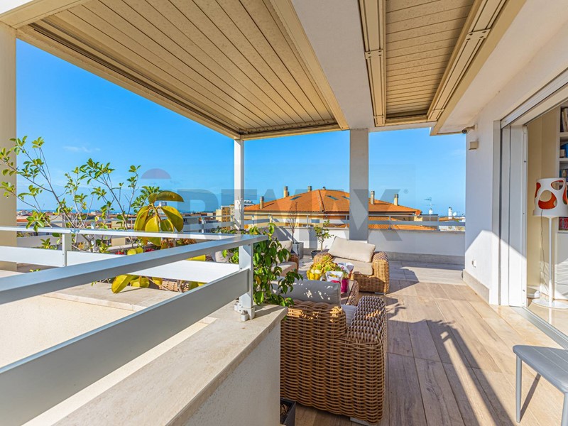 Attico in Vendita a Sassari, 750'000&euro;, 294 m²