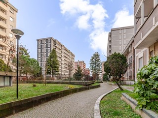 Bilocale in Vendita a Milano, 150'000&euro;, 55 m²