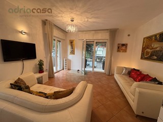 Trilocale in Affitto a Riccione, 2'000&euro;, 80 m²