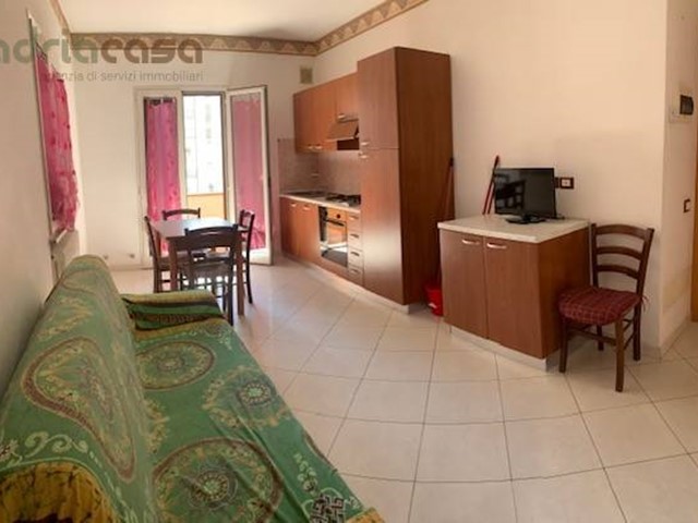 Trilocale in Affitto a Riccione, 2'000&euro;, 50 m²