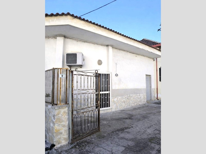 Trilocale in Affitto a Giugliano in Campania, 499&euro;, 76 m²