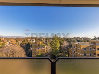 Quadrilocale in Vendita a Monza, 385'000&euro;, 144 m²