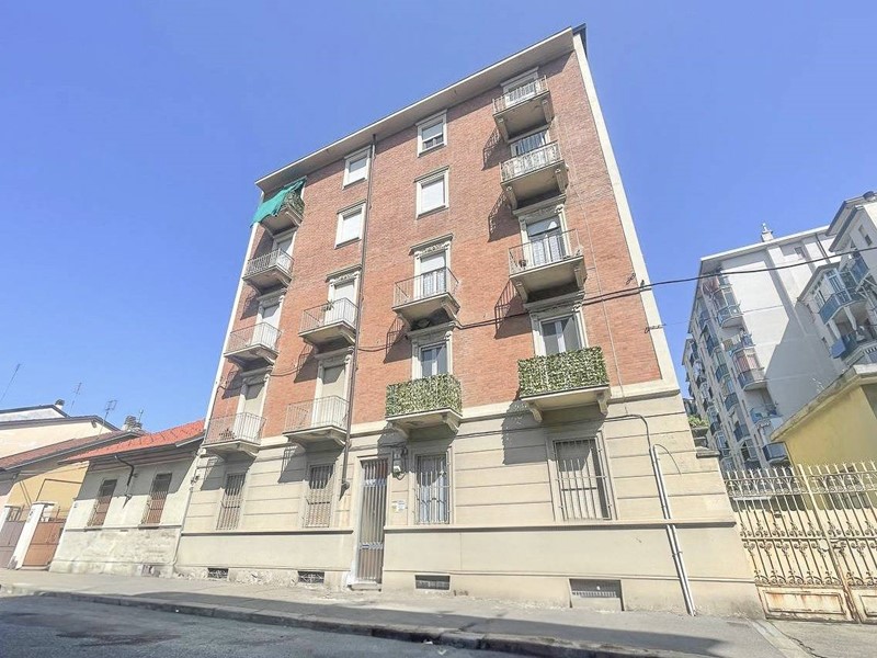 Trilocale in Vendita a Torino, 99'000&euro;, 80 m²