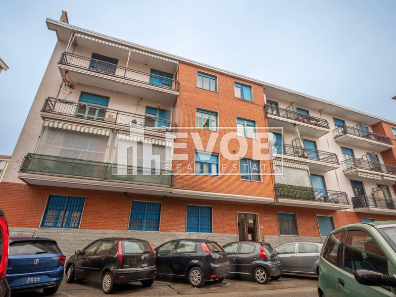 Trilocale in Vendita a Rivoli, 129'000&euro;, 90 m²
