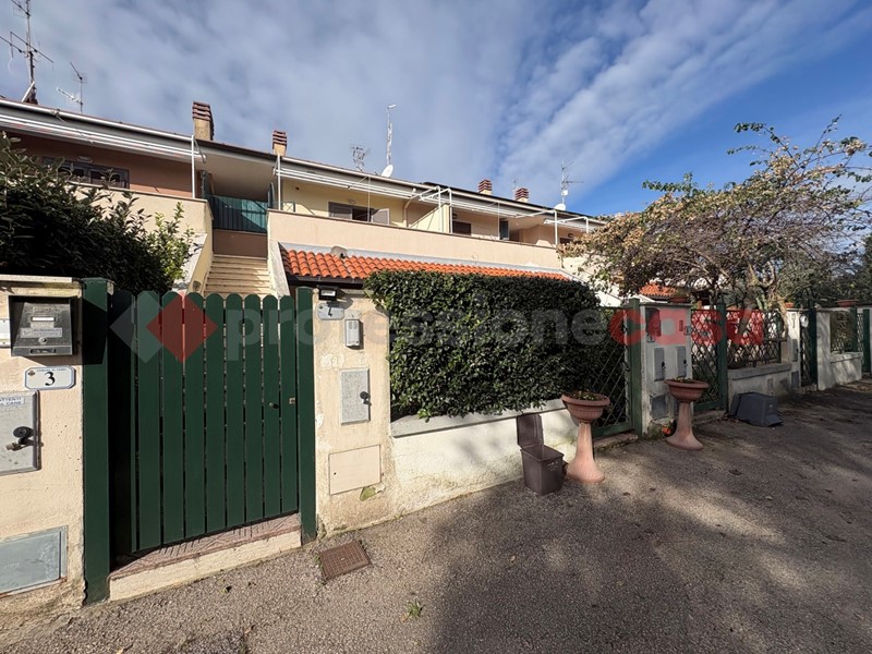 Trilocale in Vendita a Fondi, 150'000&euro;, 45 m²
