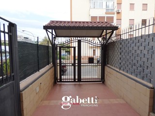 Trilocale in Vendita a Palermo, 87'000&euro;, 110 m²