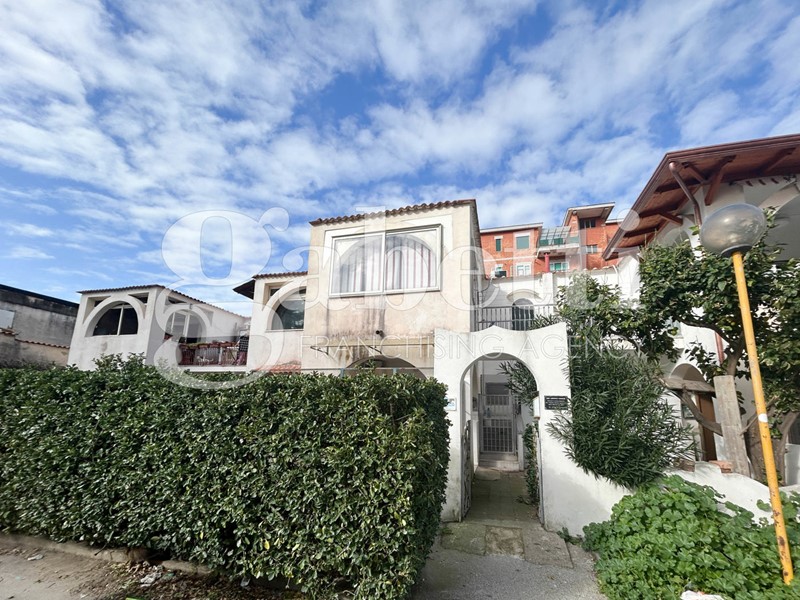 Trilocale in Vendita a Castel Volturno, 79'000&euro;, 70 m², arredato