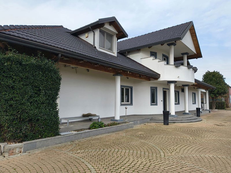 Appartamento in Vendita a Nichelino, 325'000&euro;, 250 m²