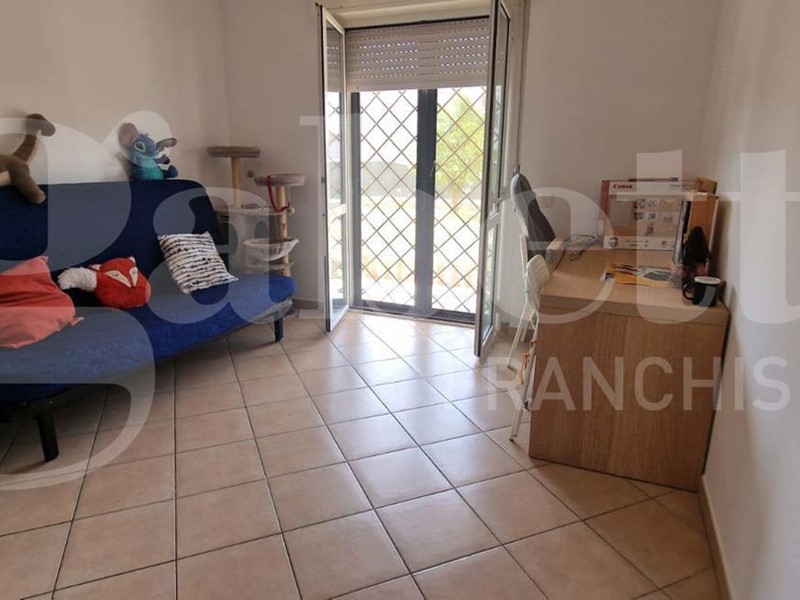 Quadrilocale in Vendita a Nettuno, 195'000&euro;, 100 m², con Box