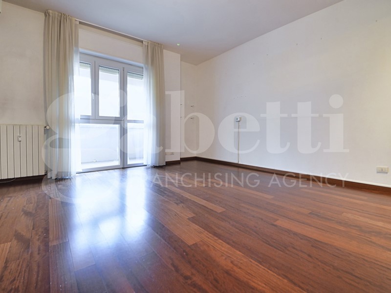 Quadrilocale in Vendita a Monza, 395'000&euro;, 135 m², con Box
