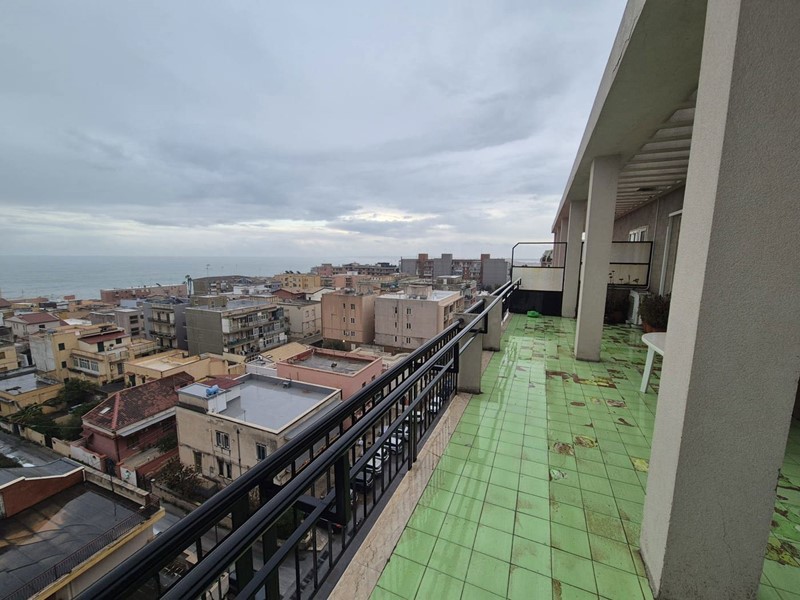Appartamento in Vendita a Siracusa, 170'000&euro;, 139 m²