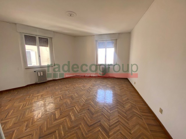 Appartamento in Vendita a Livorno, zona Centro cittÃ, 220'000&euro;, 200 m²