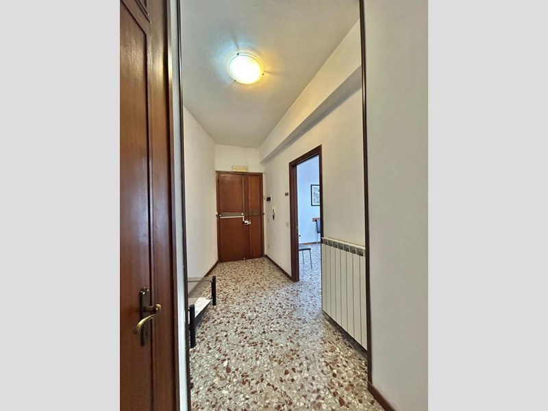 Quadrilocale in Vendita a Sarzana, 150'000&euro;, 100 m²