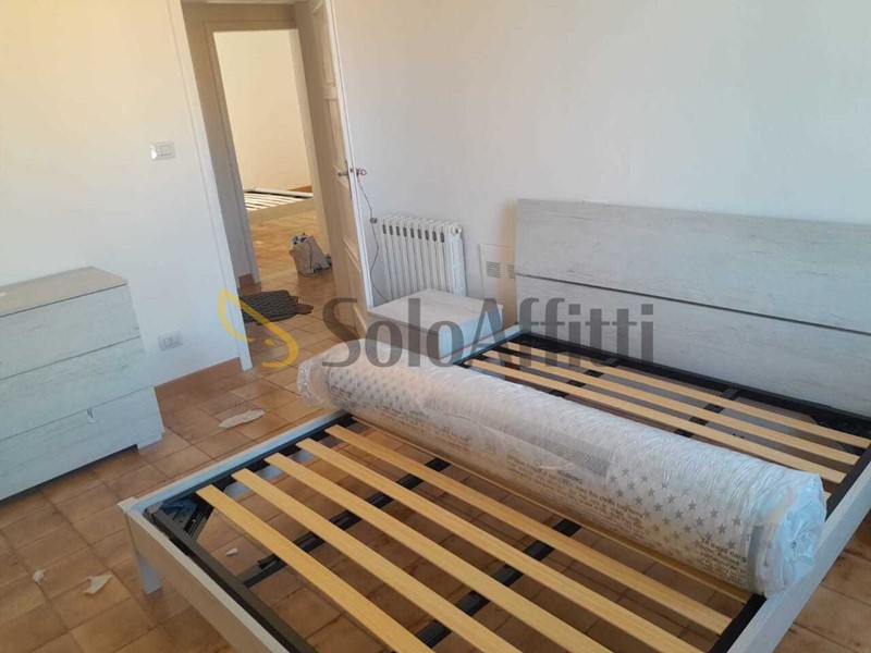 Appartamento in Affitto a Modena, 700&euro;, 76 m²