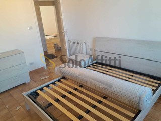 Appartamento in Affitto a Modena, 700&euro;, 76 m²