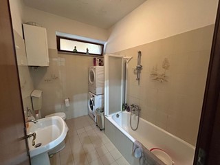 Trilocale in Vendita a Carrara, 177'000&euro;, 80 m², arredato