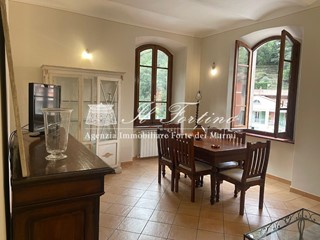 Appartamento in Vendita a Seravezza, 300'000&euro;, 90 m², arredato