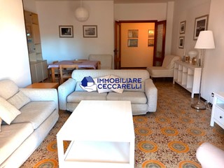 Appartamento in Affitto a Massa, zona Marina di Massa, 4'000&euro;, 120 m², arredato