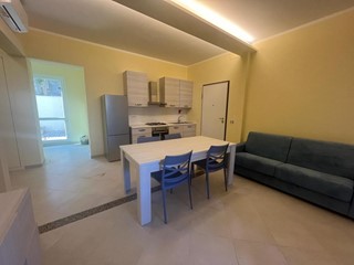Trilocale in Affitto a Camaiore, zona Lido di Camaiore, 1'500&euro;, 70 m², arredato