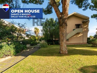 Appartamento in Vendita a Catania, 398'000&euro;, 150 m²